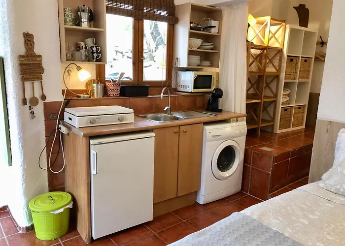 Prázdninový dům Cala Canyelles Villa & Private Studio With Garden