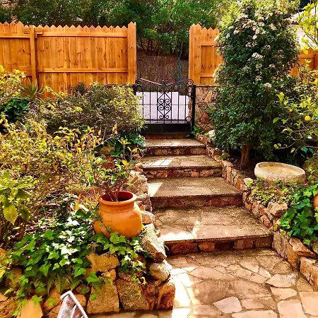 Cala Canyelles & Private With Garden בית נופש יורט דה מאר
